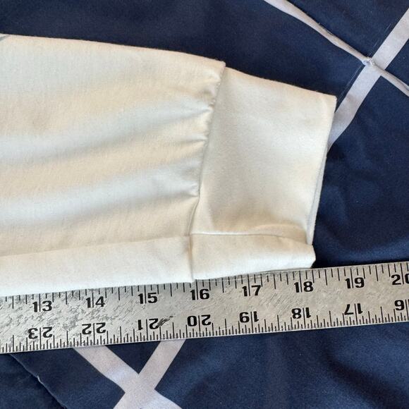 Winter Snowflake Graphic Sweatshirt Women’s Large 100% Polyester - Picture 6 of 7